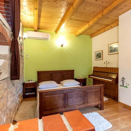 Apartment Tara Kaštela Zewnętrze zdjęcie